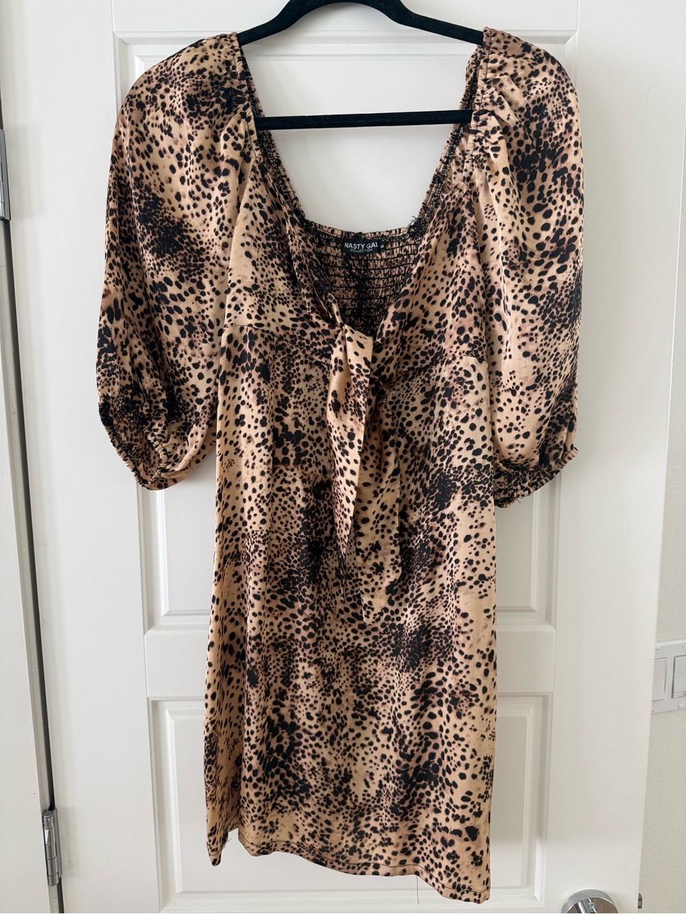 Nasty Gal Leopard Print Puff Sleeve Dress